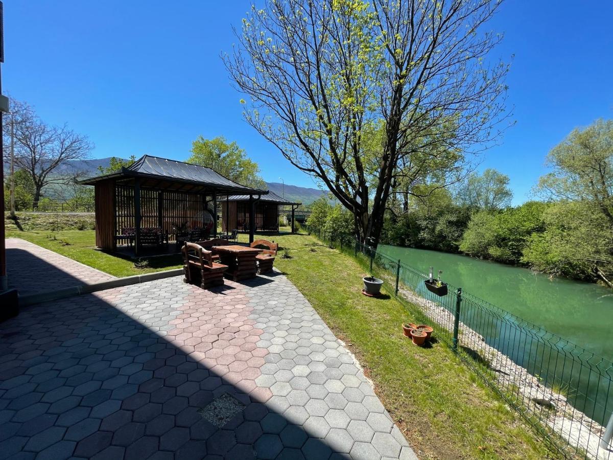 Apartments And Rooms Villa Majestic Bihac Bagian luar foto
