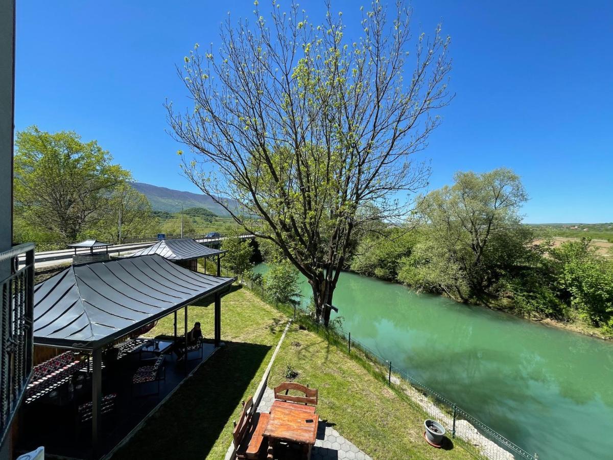 Apartments And Rooms Villa Majestic Bihac Bagian luar foto