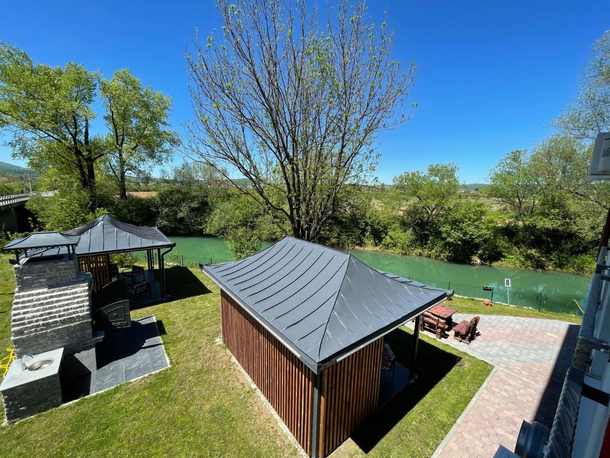 Apartments And Rooms Villa Majestic Bihac Bagian luar foto
