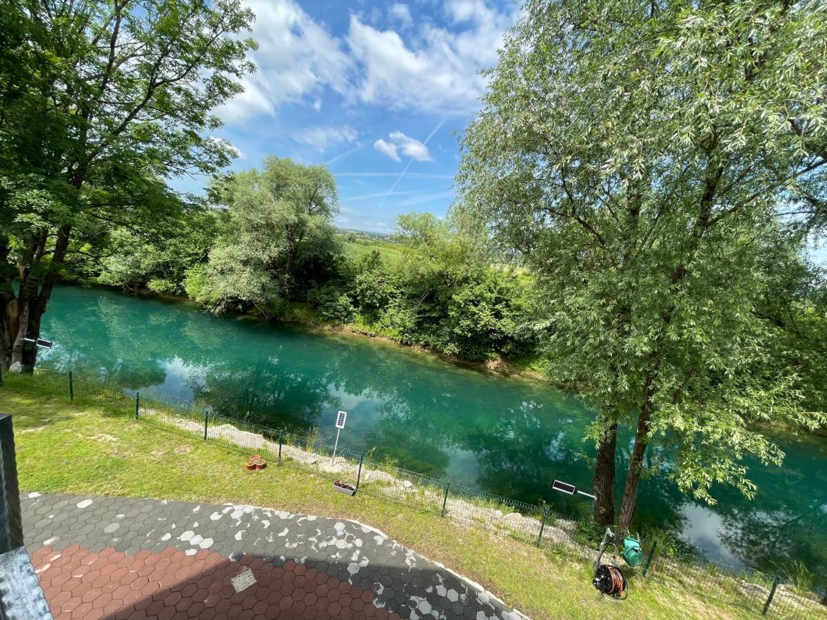 Apartments And Rooms Villa Majestic Bihac Bagian luar foto