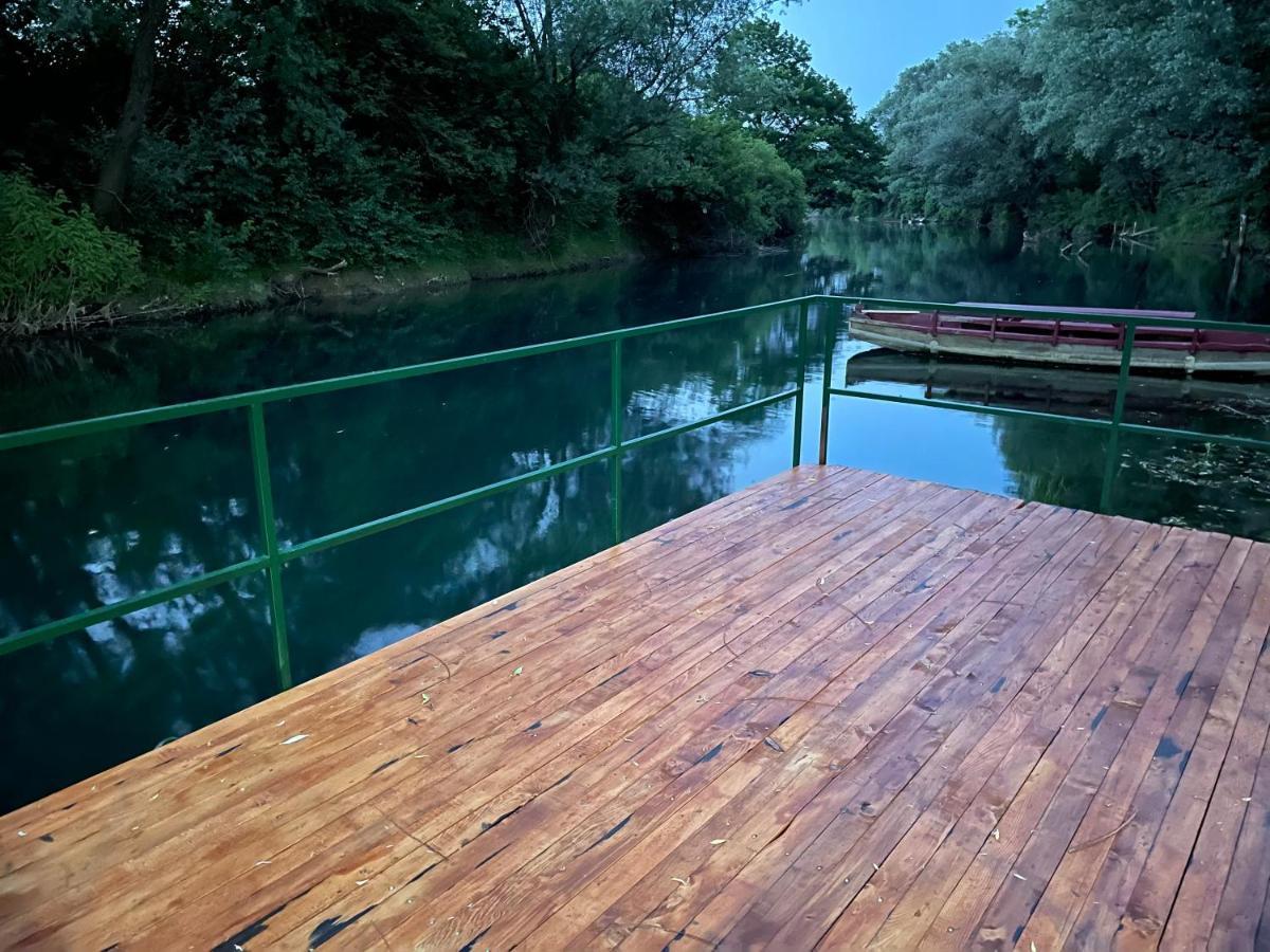 Apartments And Rooms Villa Majestic Bihac Bagian luar foto