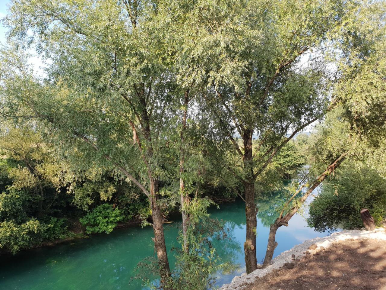 Apartments And Rooms Villa Majestic Bihac Bagian luar foto
