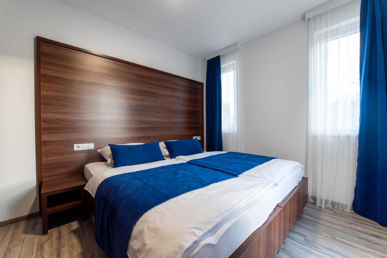 Apartments And Rooms Villa Majestic Bihac Bagian luar foto